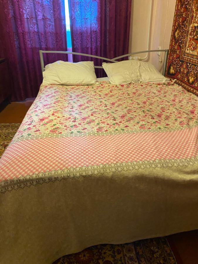 В Самом Центре Myrhorod Esterno foto